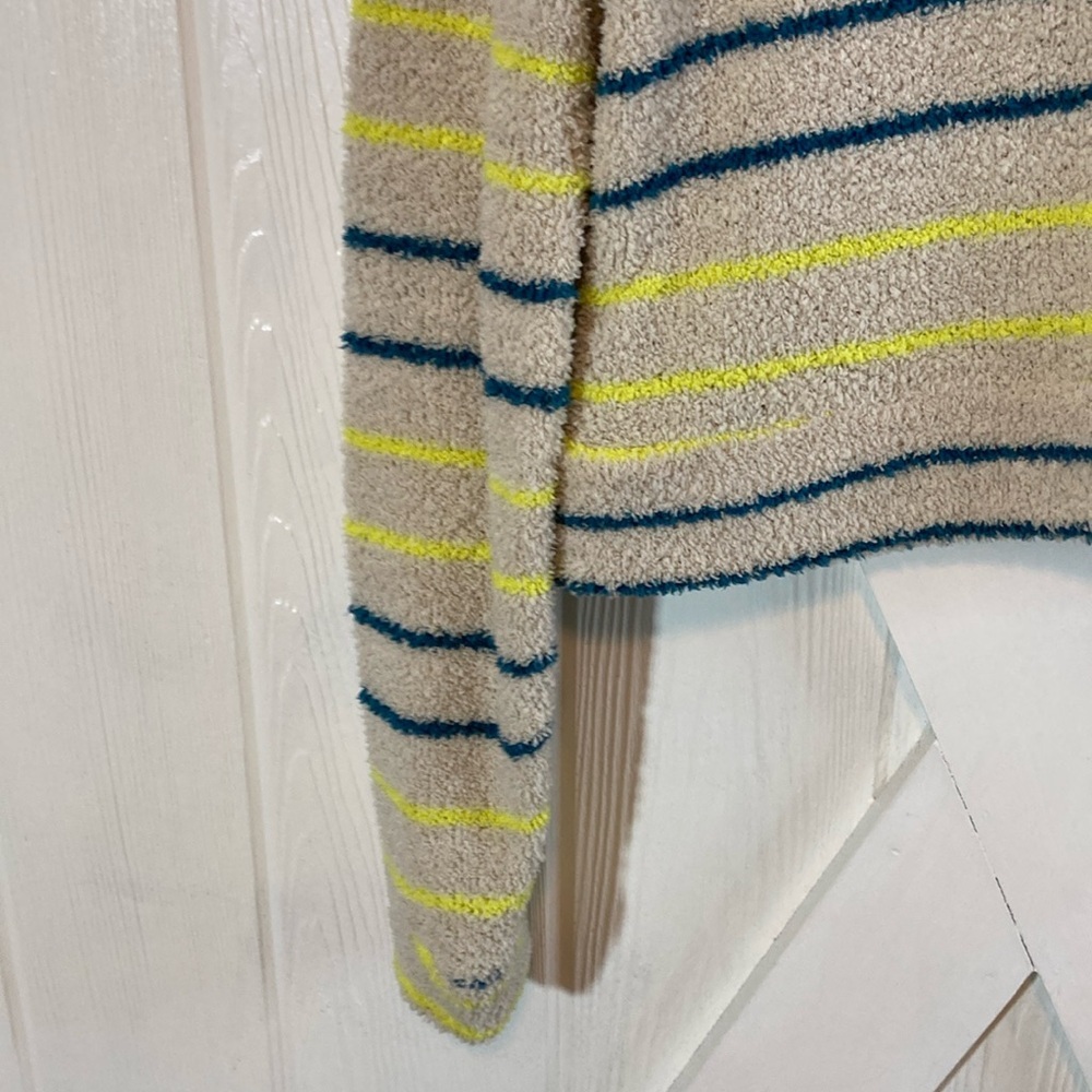 Urban Outfitters Cozy Hoodie Sweater - Picture 4 of 10